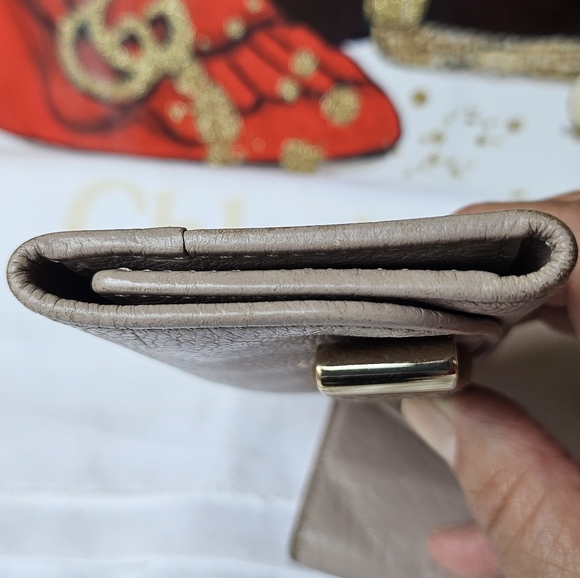 GUC Chloe Leather Fan Wallet & Matching Key Case - Picture 12 of 16